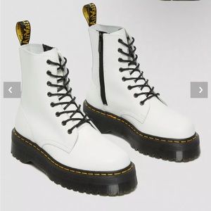 Jadon Boot Doc Maarten size 8